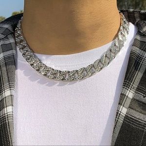 Cuban link Chain Necklace in Sliver